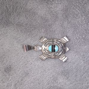 Sterling and turquoise turtle pendant